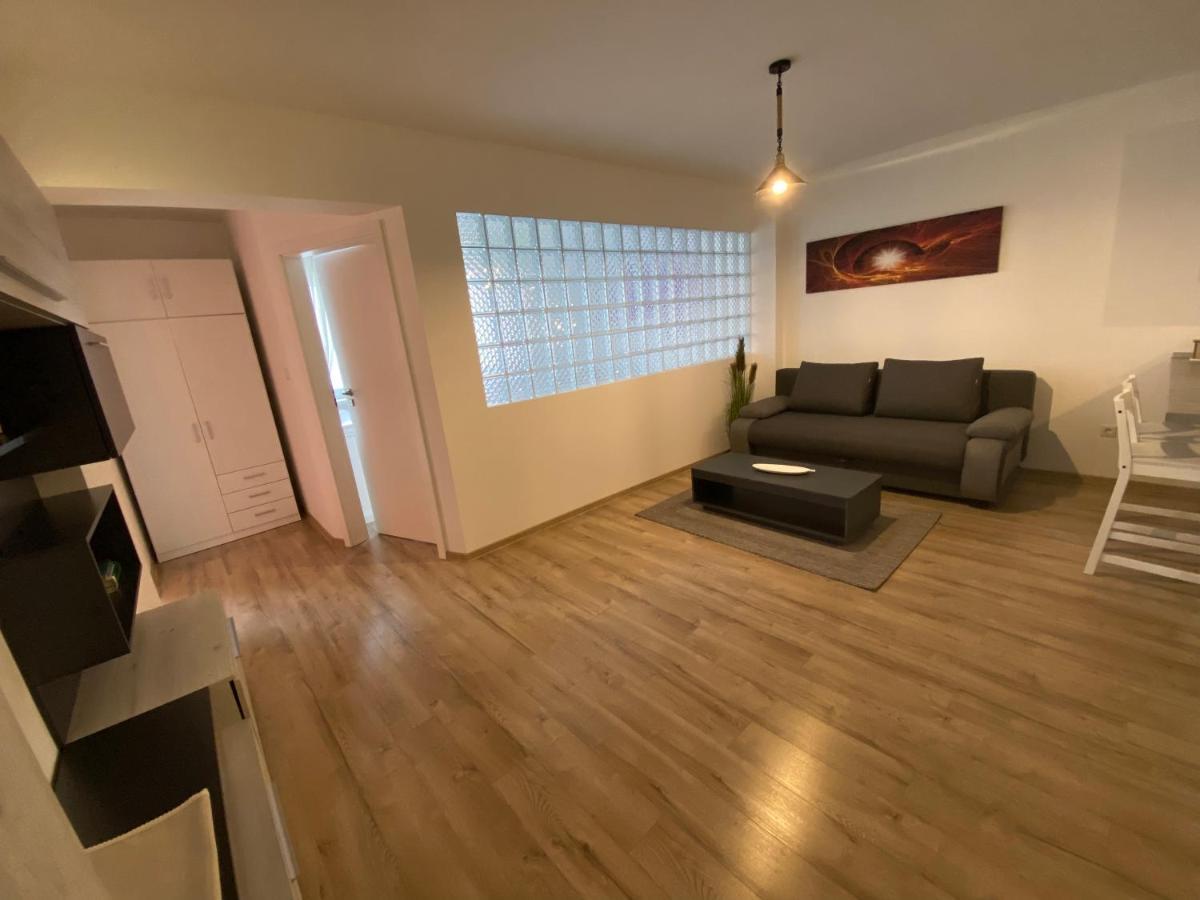 Lily'S Place Миеркуря Чук Екстериор снимка